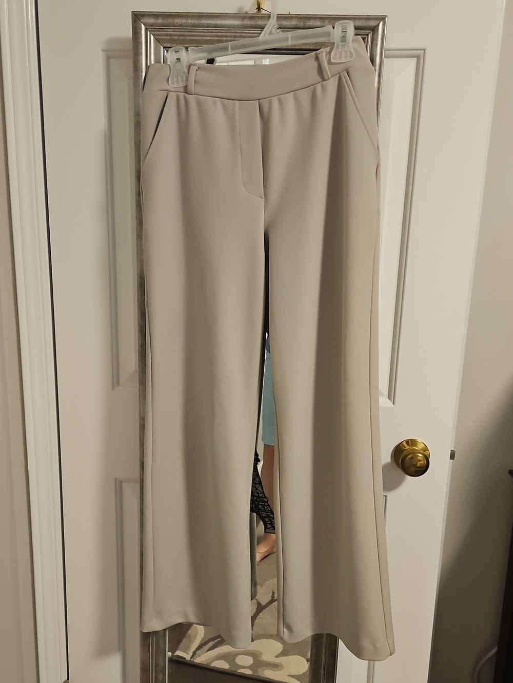 Effortless Wide-Leg Pull-On Pants in Light Beige